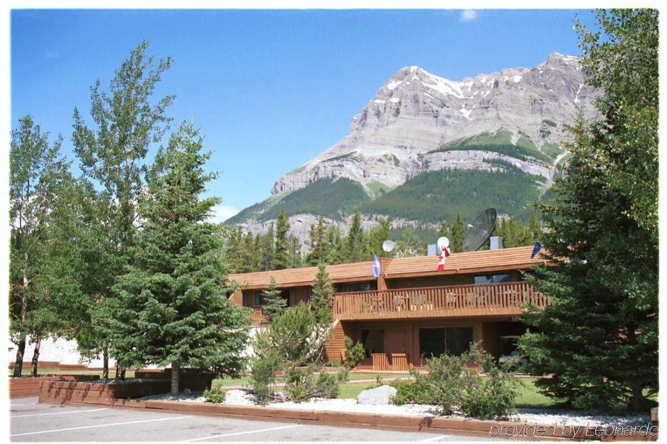 The Crossing Hotel Saskatchewan River Crossing Luaran gambar