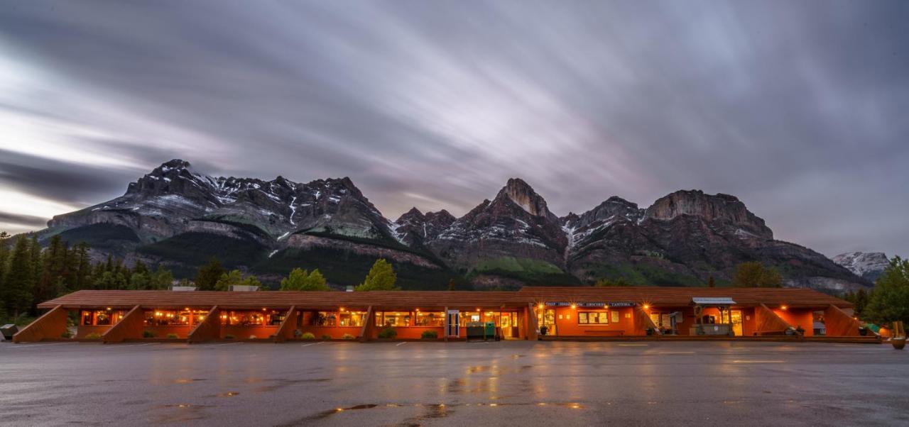 The Crossing Hotel Saskatchewan River Crossing Luaran gambar